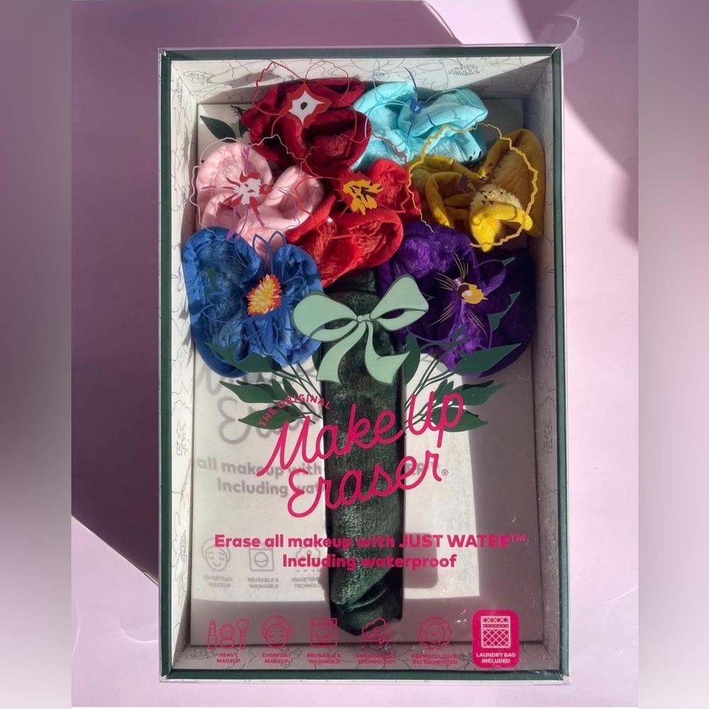 The Original Make Up Eraser Bouquet 9pc Set